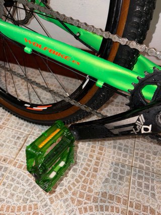 Bicicleta de Montaña Verde lima Marca wolfbike