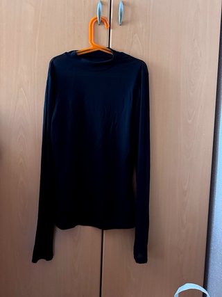 Camiseta negra transparente manga larga