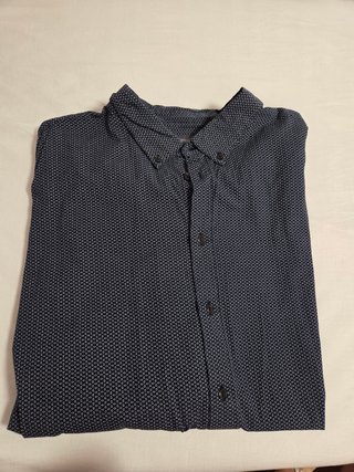 En venta camisas casuales de varias marcas. 2XL