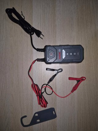 C10 cargador de batería