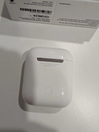 Apple AirPods 2da Gen con Estuche de Carga