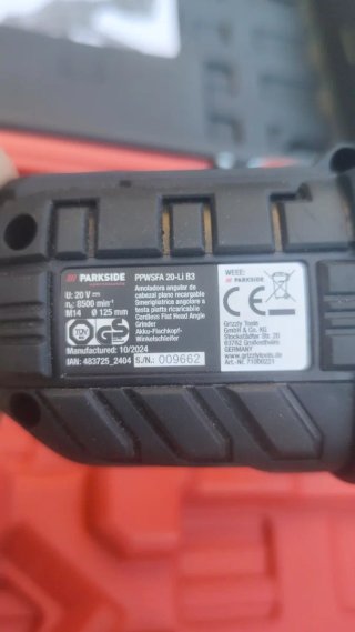 Amoladora Parkside con maletín