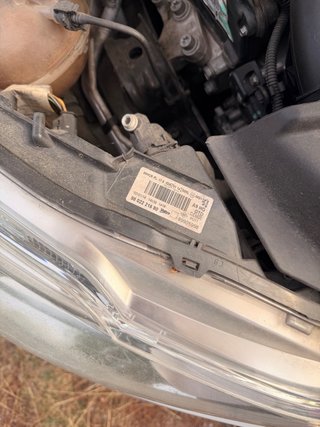 Faro Delantero Derecho Peugeot 208 (2014)