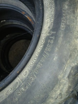 Llantas chapa Land Rover y cubiertas BF Goodrich
