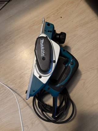 Cepillo Eléctrico Makita