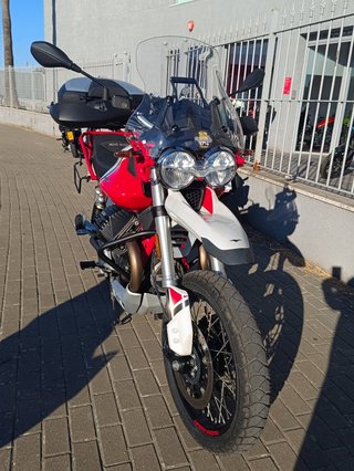 Moto Guzzi V85TT. 24.000 Km.