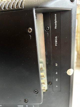 TV OKI 16 con cable y mando