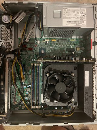 Lenovo ThinkCentre M710s (Leer Descripción)