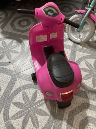 Moto Eléctrica Infantil Rosa Vespa