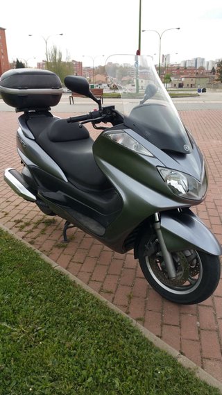 Yamaha Majesty 400 Gris