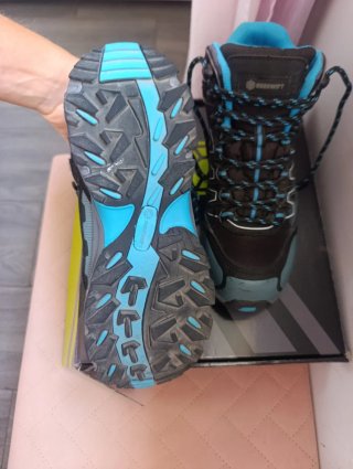 Botas de seguridad BEESWIFT negras y azules