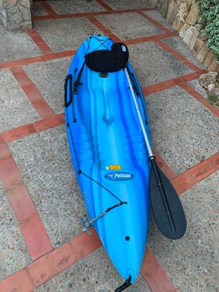 Kayak de mar individual autovaciable.
