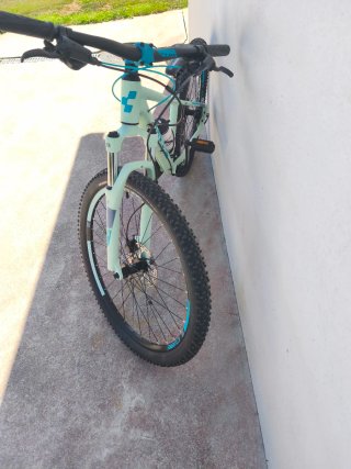 Bicicleta CUBE ACID
