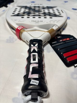 Pala de pádel NOX AT10 Luxury Genius