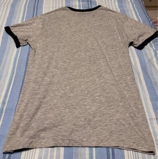 Camiseta Popeye Pull&Bear Gris y Negra