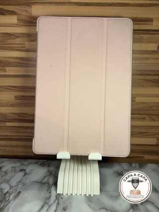 Soporte Móvil/Tablet Minimalista Capa a Capa