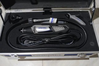 Estuche y Dremel 4000 platinium