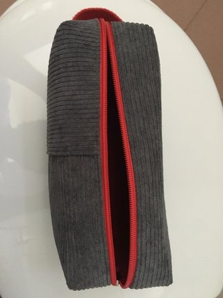 Pochette Vichy velluto grigio zip rossa