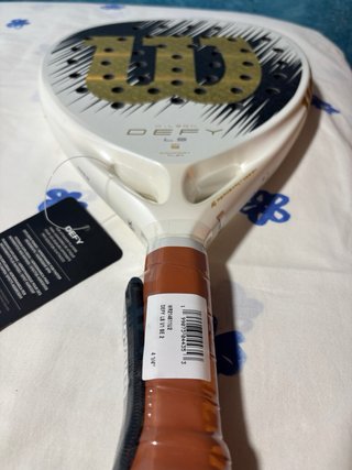 Pala de pádel Wilson DEFY LS