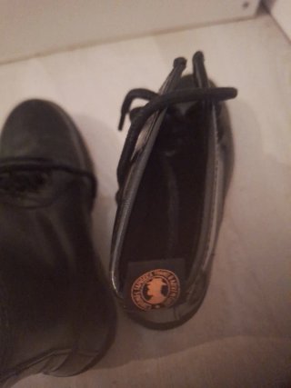 Botas militares negras chica