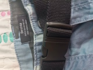 Pantalones cortos camuflaje azul con cinturón