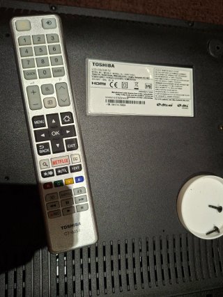 Televisor Toshiba Negro 32" para piezas