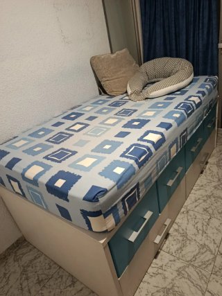 Cama juvenil con almacenaje