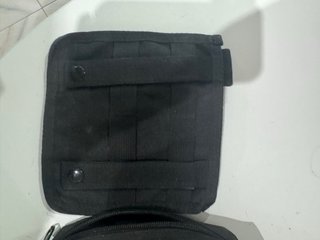 Kit Táctico Negro: Correa y Bolsas