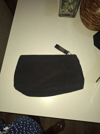 Bolso negro grande y neceser/bolso de mano a juego