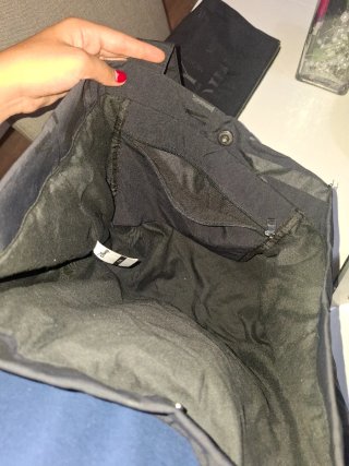 Bolso negro grande y neceser/bolso de mano a juego