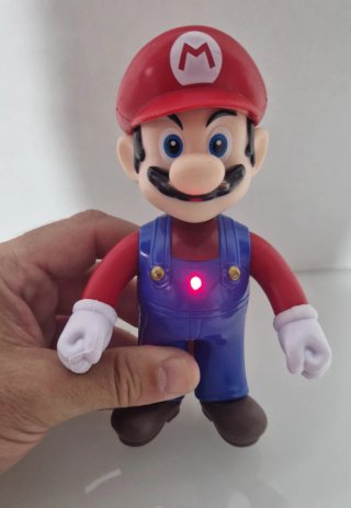 Super Mario Bros figura tipo "Bootleg" Con luz Led