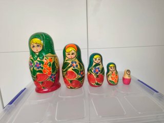 Matrioskas antiguas de madera pintadas a mano
