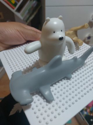 Lote animales: león, oso polar, tiburón
