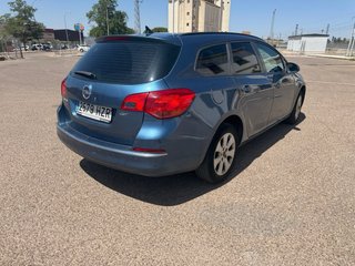 Opel Astra 2014