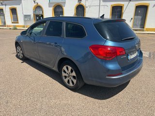 Opel Astra 2014