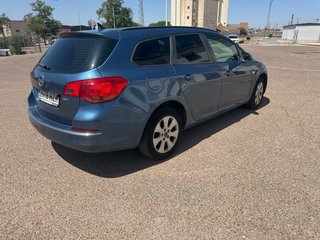 Opel Astra 2014