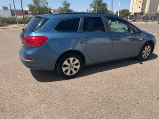 Opel Astra 2014