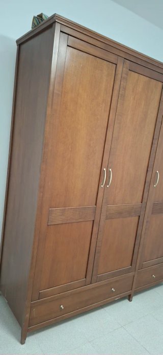 Armario 3 puertas 1.65 ancho x 2.08 largo x 60 fon