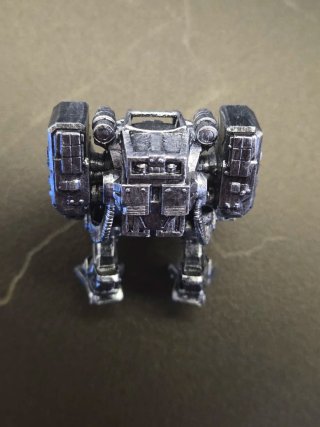 Figura Mech para pintar Serie 1
