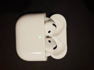 Airpods 4 con cancelación de ruido