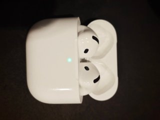 Airpods 4 con cancelación de ruido
