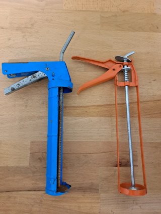 2 Pistolas para Silicona y Adhesivos