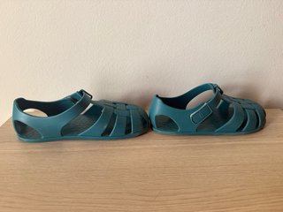 Cangrejeras Monneka Whale Teal Infantil