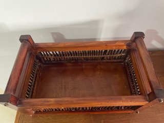 CON REGALO Cuna o Cesta de madera maciza vintage
