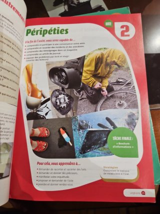 C'est à dire! Lycée A2 livre de l ́éléve