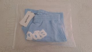 Pantalones cortos azules con logo