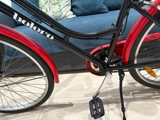 Bici Paseo BH Bolero Negra y roja con Cesta