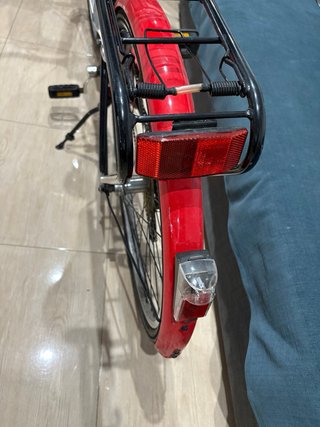 Bici Paseo BH Bolero Negra y roja con Cesta