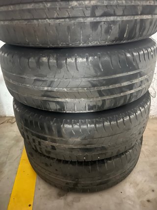 Ruedas y tapacubos Ford