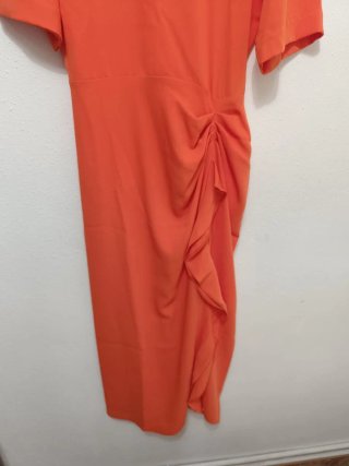 Vestido midi Zara volantes S